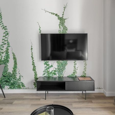 Urban Jungle Apartments By Reside Baltic Vilnius Exterior photo