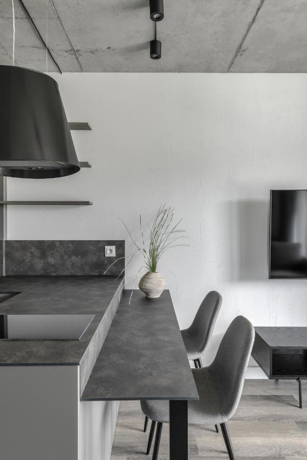 Urban Jungle Apartments By Reside Baltic Vilnius Exterior photo